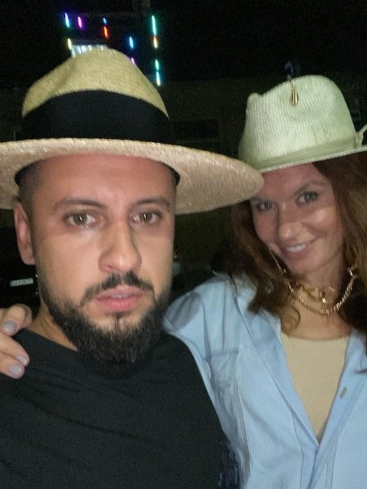 MONATIK нежно поздравил Ирину с днем рождения