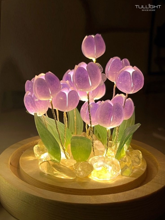 Светильник в фиолетовые тюльпаны, фото