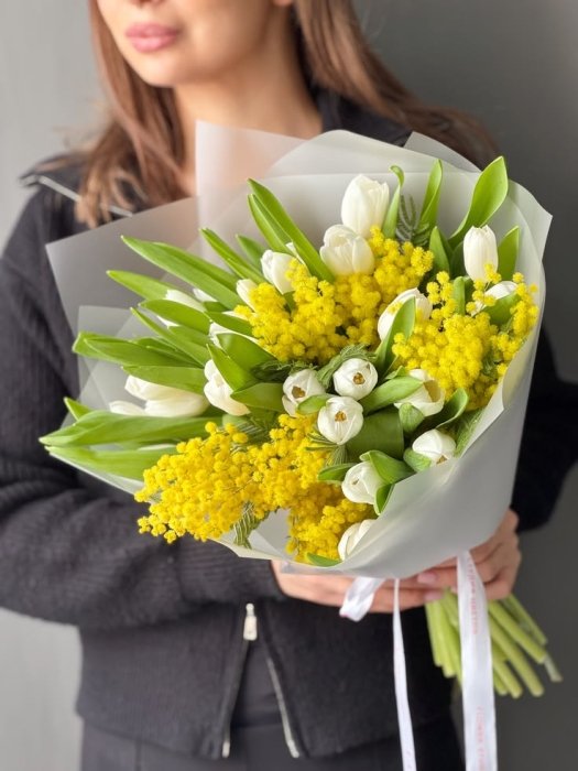 Лучшие букеты на 8 марта 2026 года.