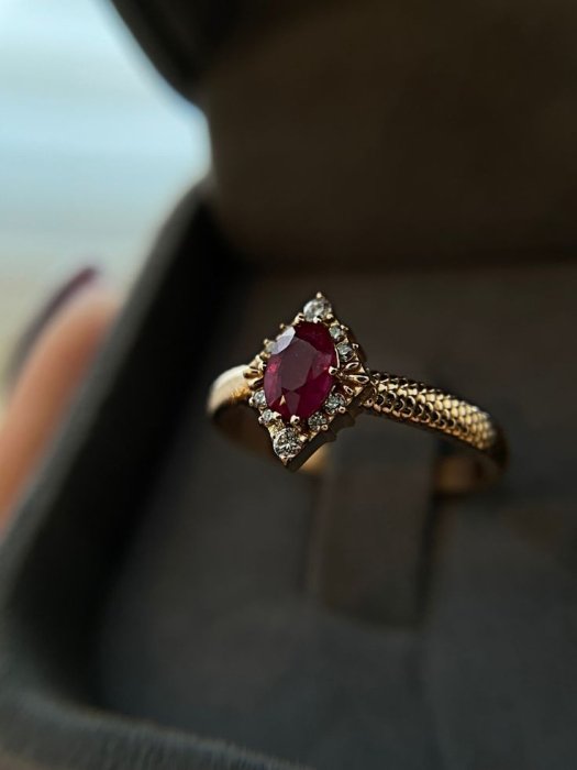 Зламалася каблучка — прикмети