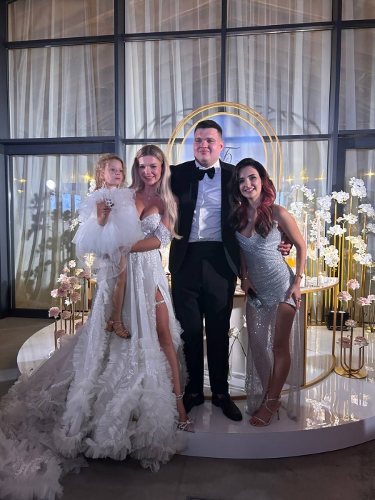 Звезда "Пары на миллион" Настя Талпа вышла замуж под выступления группы "ТИК", Wellboy и Ани Тринчер - фото №2