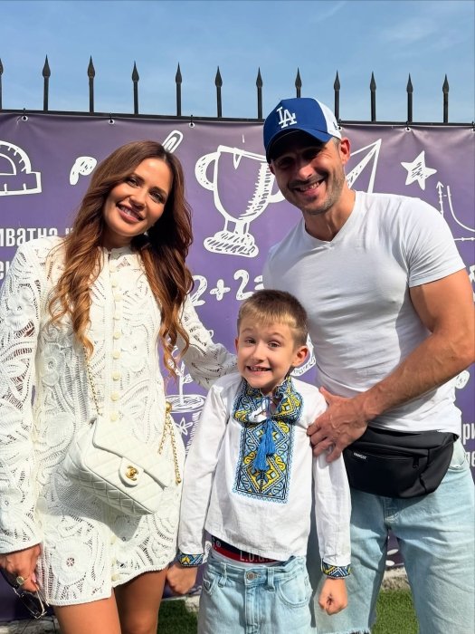 Андрій Федінчик і Наталка Денисенко і їх син, фото