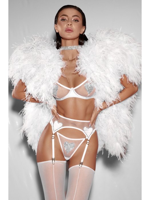 Спокуслива спідня білизна на День закоханих — фото