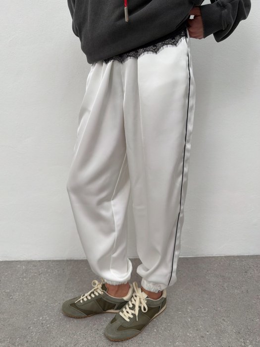 Модные вещи на весну 2026 года от украинских брендов.