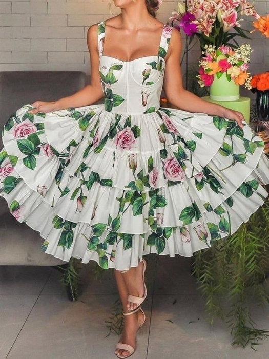 Большие цветы и пышные юбки: дизайнеры представили модные сарафаны для лета 2023 года (ФОТО) - фото №4