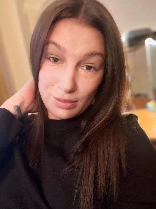 Певица Анастасия Приходько призналась, что хочет отказаться от черного цвета после 22 лет