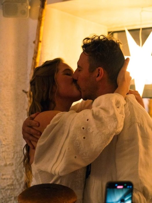 Поцелуй влюбленных