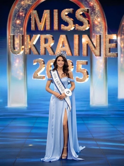 Валерия Лисовская Мисс Украина 2025 с короной