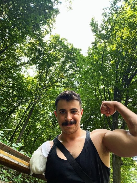 Сын Константина Грубича Ярослав вспомнил, как потерял руку на войне