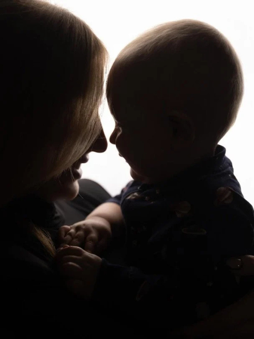 Леся Нікітюк показала 10-місячного сина Оскара зблизька, фото