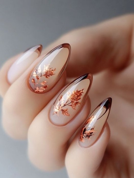 Идеи для нежного маникюра на осень 2025