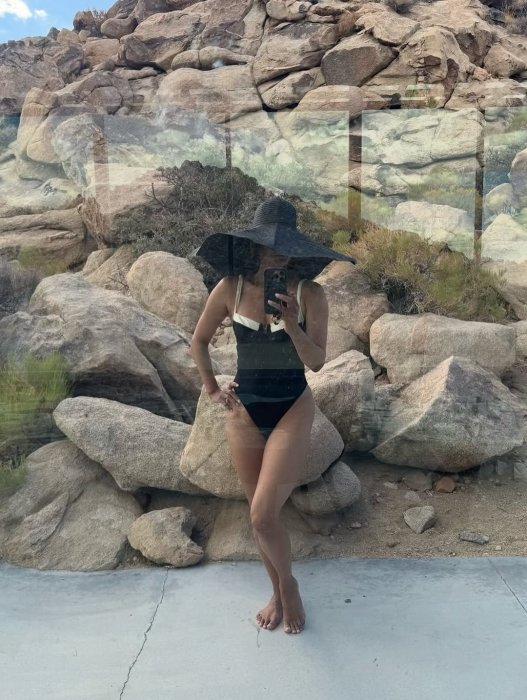 Геллі Беррі показала фігуру в купальнику - нові фото акторки