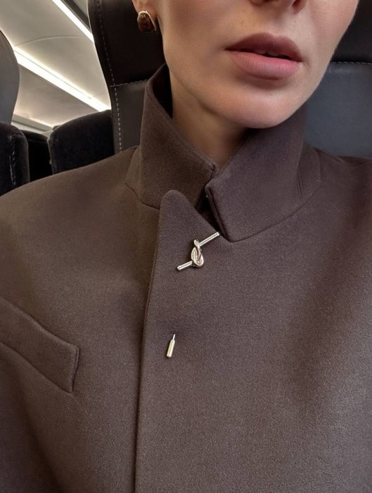 Модные броши 2026 — фото