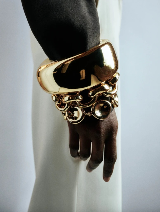 Модні речі на весну 2026 - фото