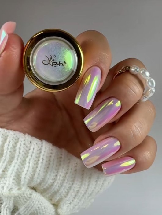 Розовый маникюр на весну 2026