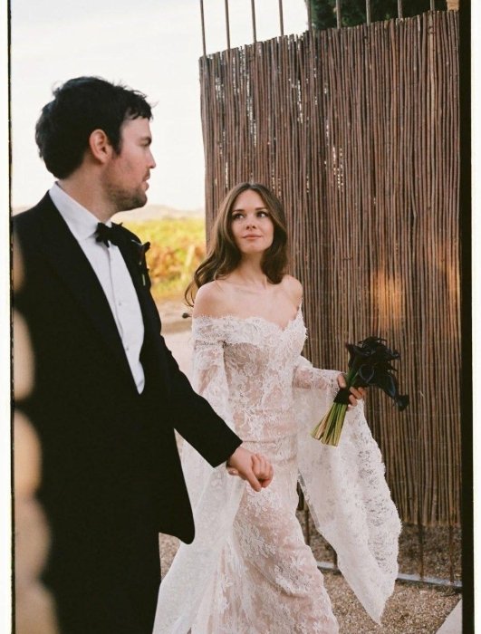 Стелла Бандерас и Алекс Грушинский поженились, фото