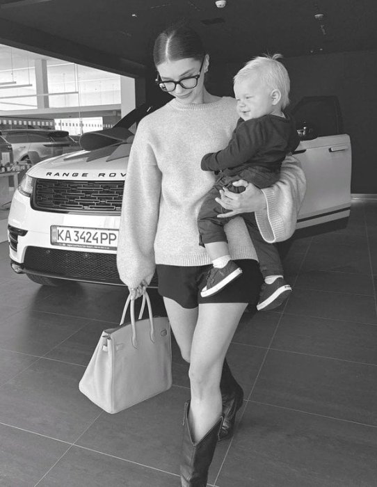 Остапчук подарил жене Range Rover за свыше 3 млн грн