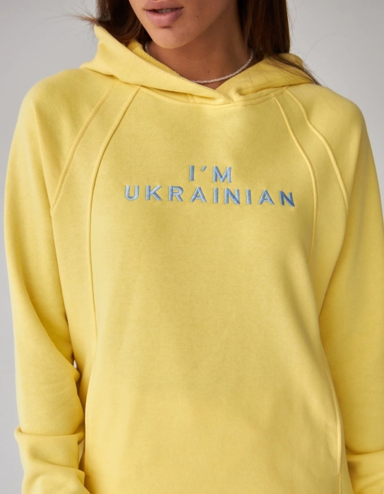 От украинских брендов: 5 модных худи с патриотическими слоганами, которые стоит купить - фото №5