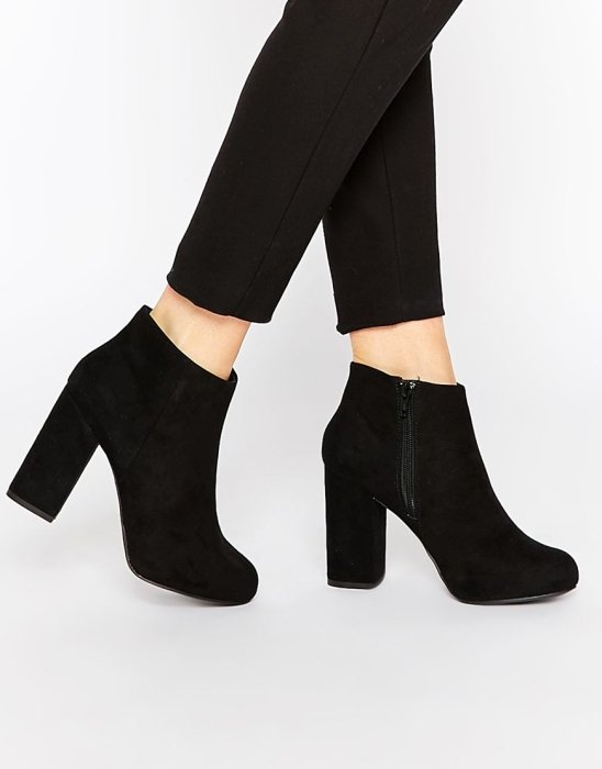 Моделі взуття, що порушують пропорції мініатюрних жінок