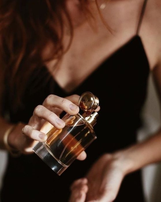 Як правильно користуватися парфумами
