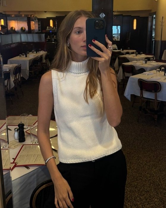 Гольф без рукавов.