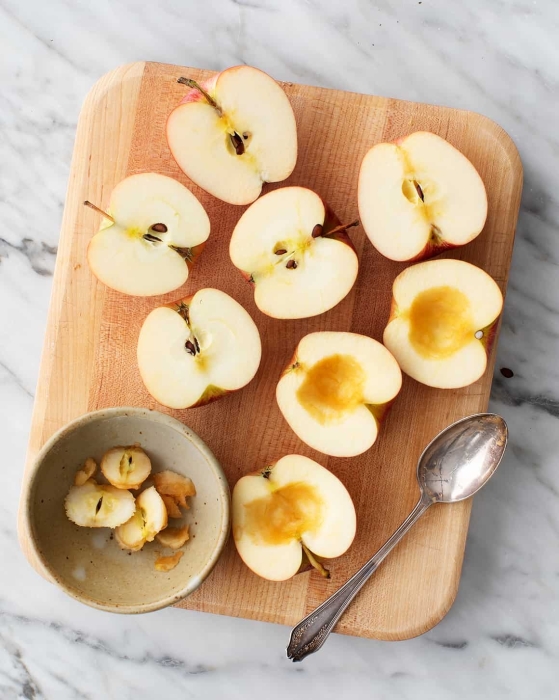 Как правильно запечь яблока в духовке? Лайфхаки