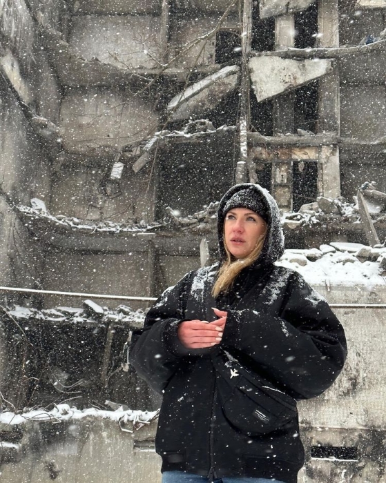 Леся Никитюк путешествует освобожденными от оккупантов территориями: "Со временем будет и Крым!" - фото №1