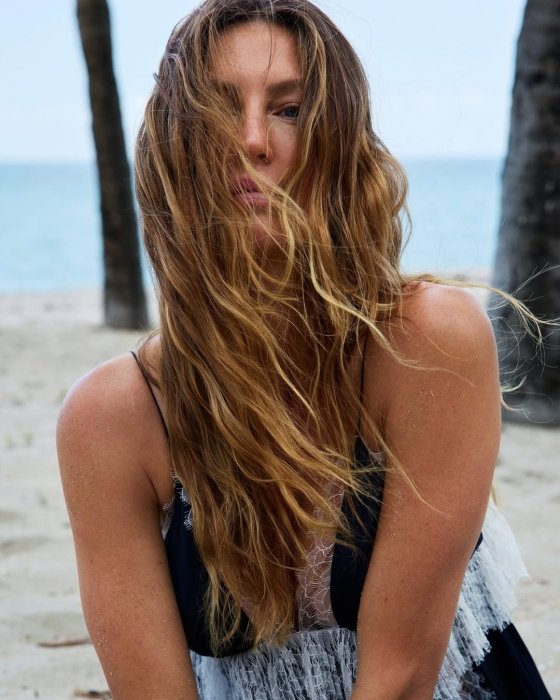 Жизель Бюндхен народила третю дитину - як зараз виглядає модель