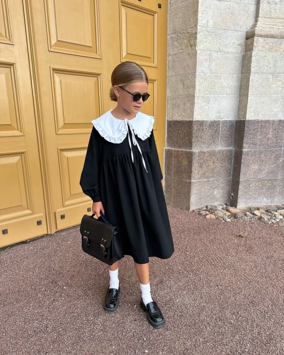 Стильные образы для девочек в школу.