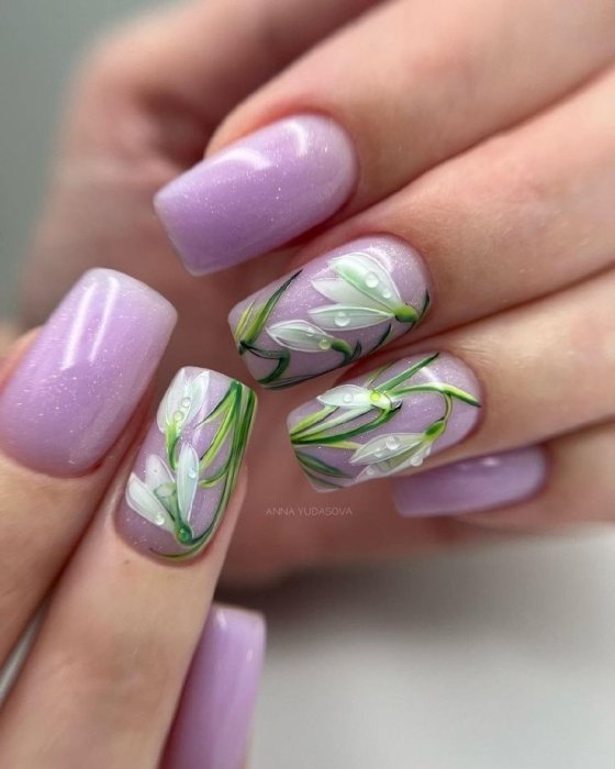 Манікюр на 8 Березня, ідеї