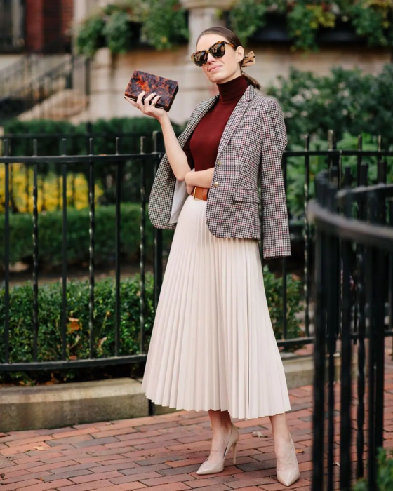 Спідниця плісе в осінніх образах 2025, фото