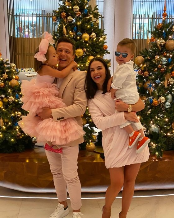 Евгений Коноплянка дети, фото