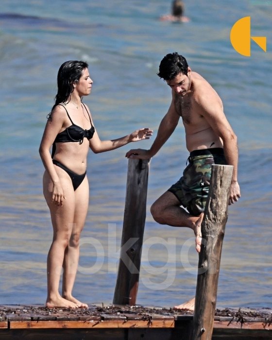 Камила Кабельо показала фигуру в бикини – новые фото певицы