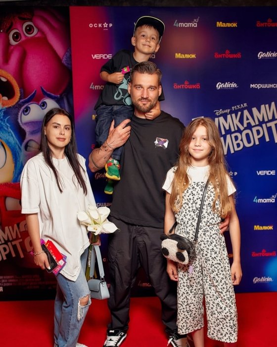 Юрий Савранский, его жена и дети, фото