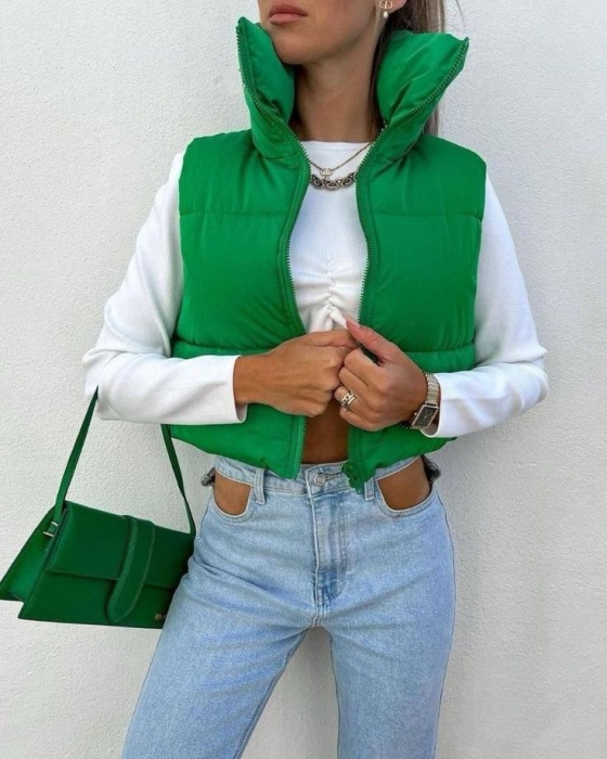 Зелена жилетка і сумка, фото