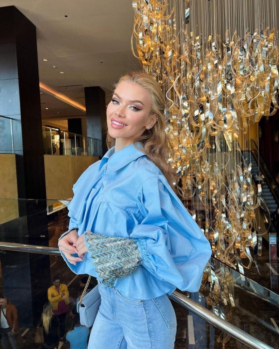 "Мисс Украина Вселенная-2022" Виктория Апанасенко откровенно призналась, что изменила в своей внешности - фото №1