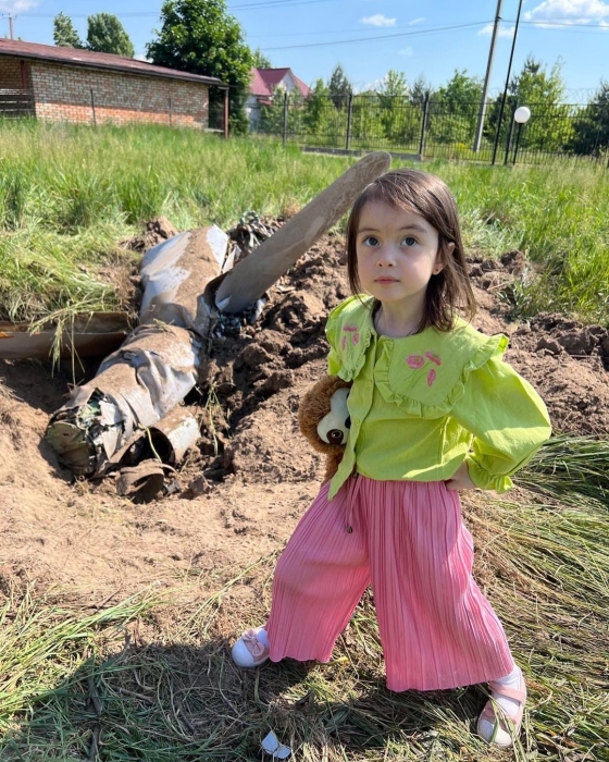 "Сбросив броню летел": YARMAK растрогал чувственной встречей с дочерью в ее день рождения - фото №1