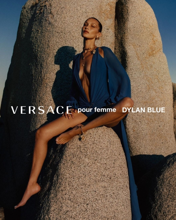 Мечты о лете: Белла Хадид в новой рекламной кампании Versace (ФОТО) - фото №2
