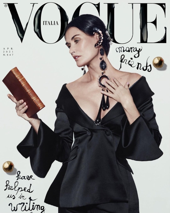 Деми Мур украсила обложку глянцевого журнала Vogue (ФОТО) - фото №1