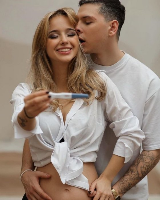 Сімбочка розповіла, що робив із нею співак Парфенюк у шлюбі під час вагітності