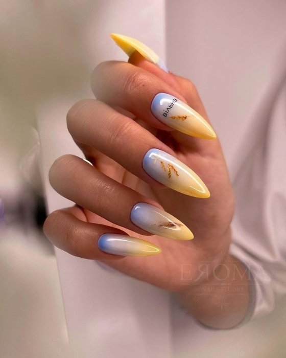 Найкращий патріотичний манікюр 2025