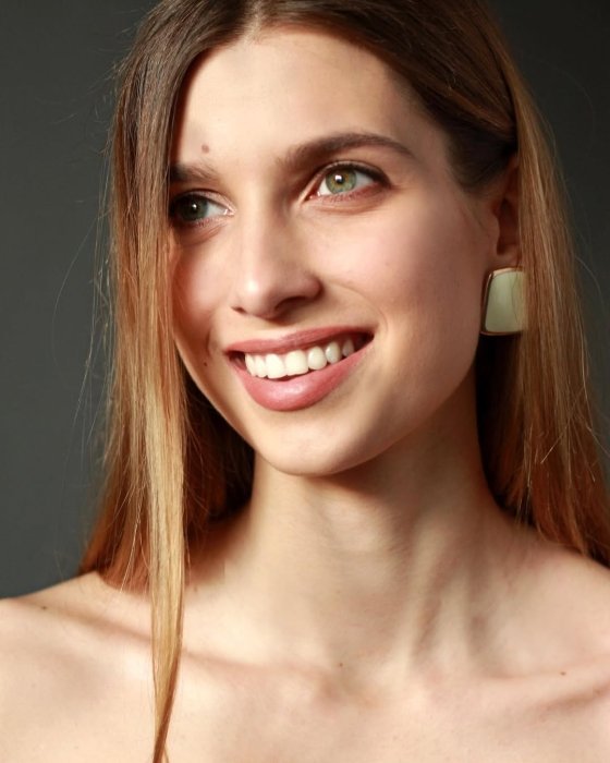 Поліна Фролова, фото