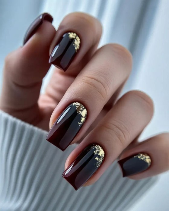 Модный "шоколадный" маникюр на осень