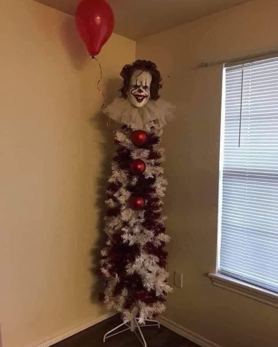 Удивительные украшения на елку