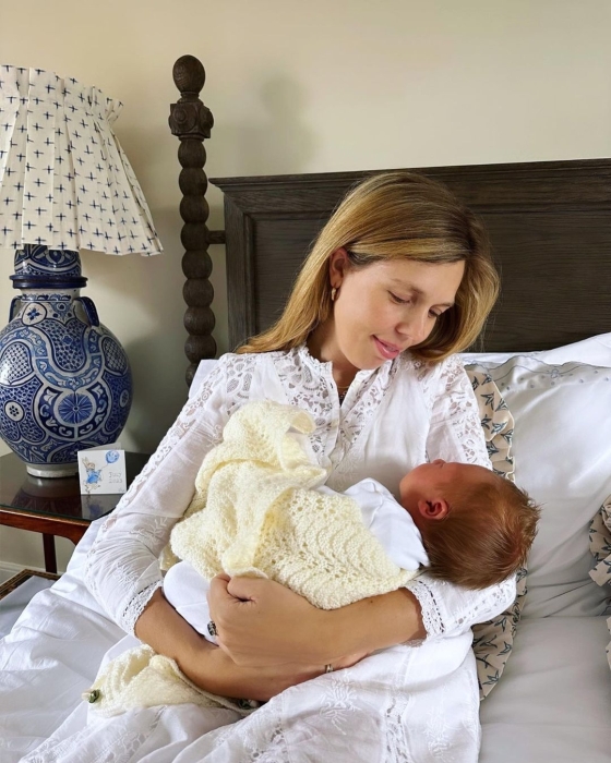 Борис Джонсон у восьмий раз став батьком: перші кадри новонародженого малюка - фото №1