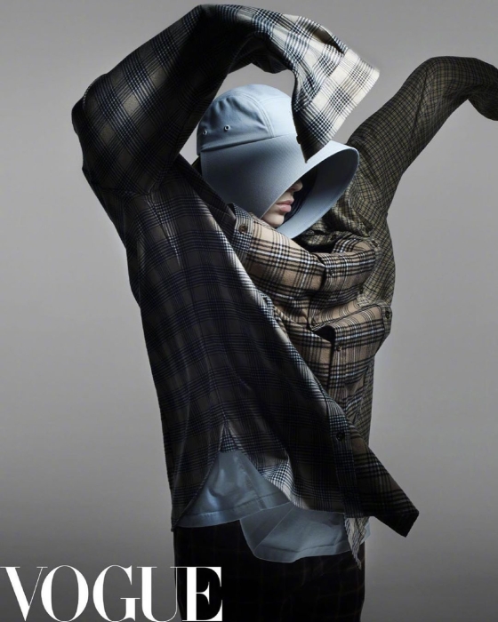 Билли Айлиш снялась для китайского Vogue (фото) - фото №3