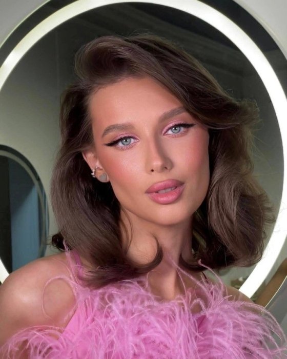 Розовый макияж на день святого Валентина, фото