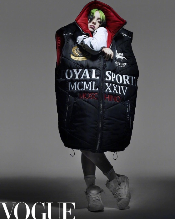 Билли Айлиш снялась для китайского Vogue (фото) - фото №2