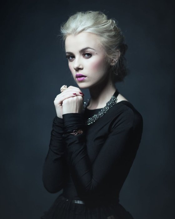 Мика Ньютон в молодости, фото