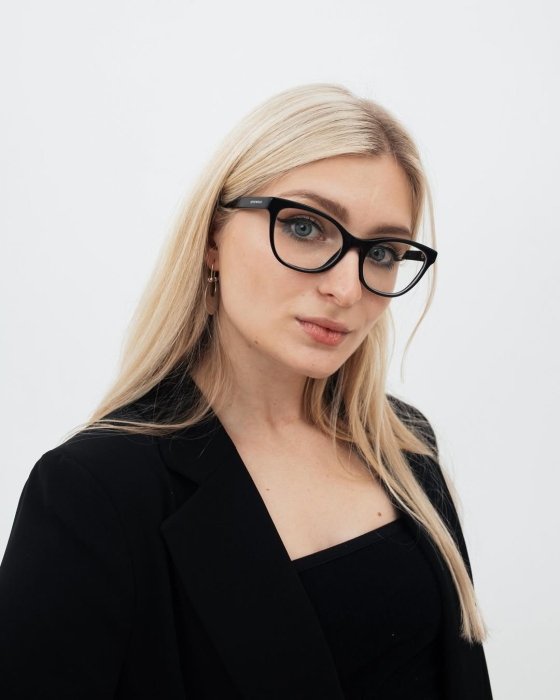 Где училась Виточка Зварыч Виточка Зварич настоящее имя